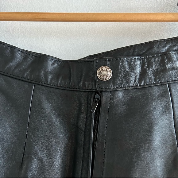 Vintage High Waisted Leather Skirt - Picture 5 of 6